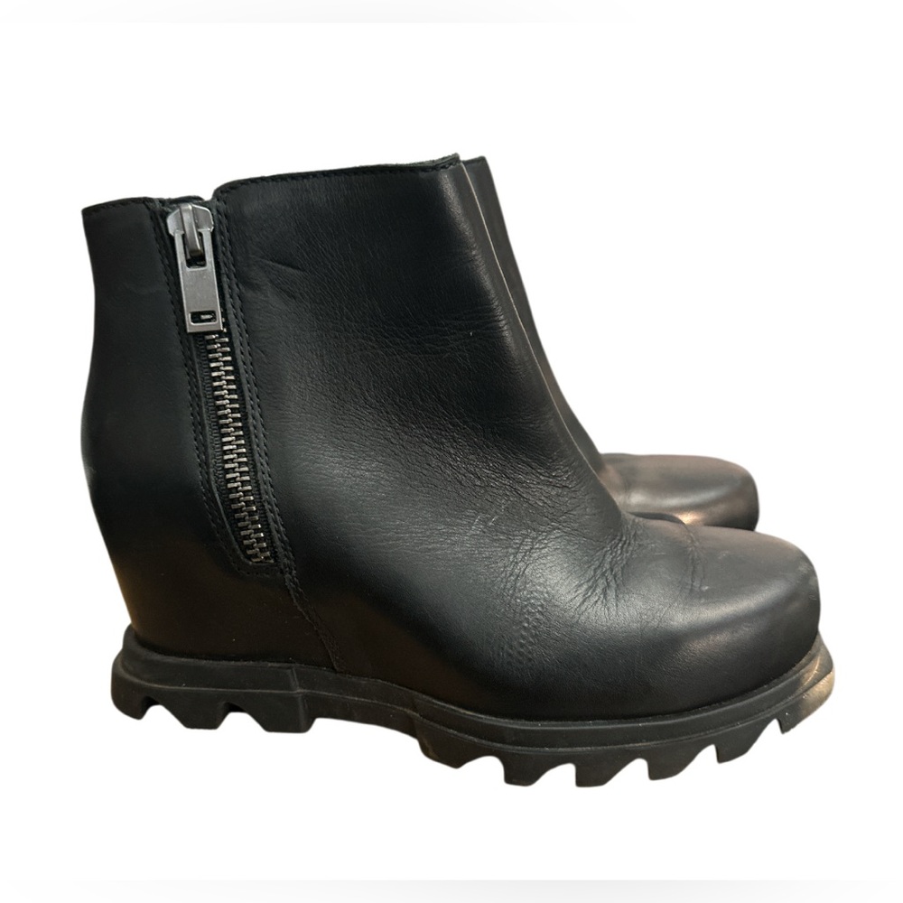 Sorel Joan of Arctic Wedge III Women's 5.5 Zip ankle/Chelsea Boot Black leather - Picture 2 of 9